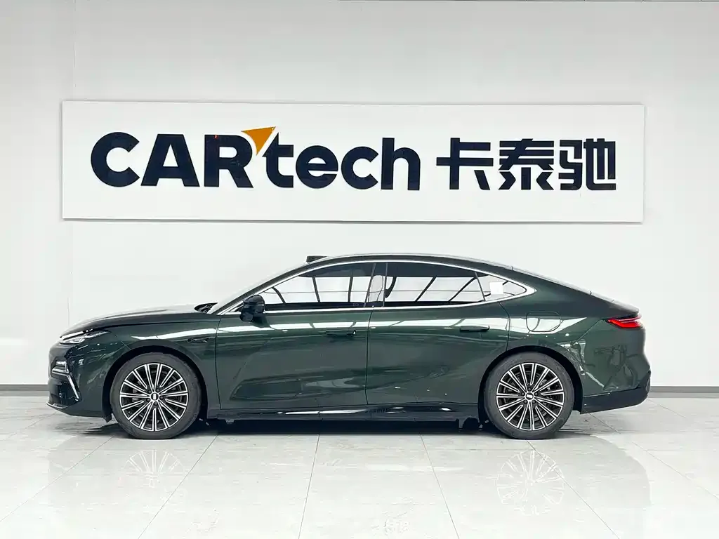 Geely Galaxy Xingyao 8 2025 из CN, фото 6