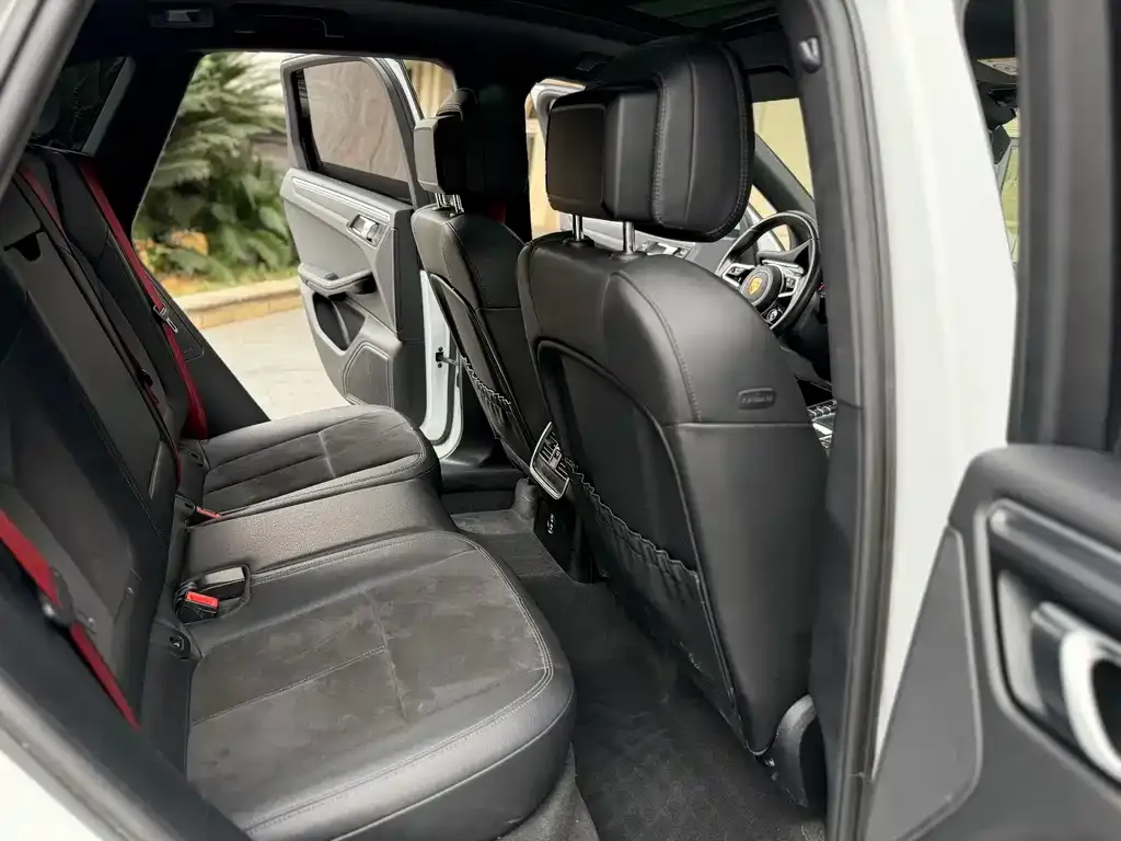 Porsche Macan 2021 из CN, фото 3