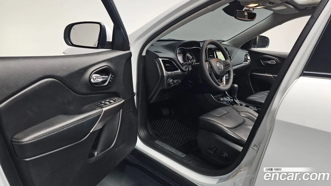 Jeep Cherokee 2021 из KR, фото 5