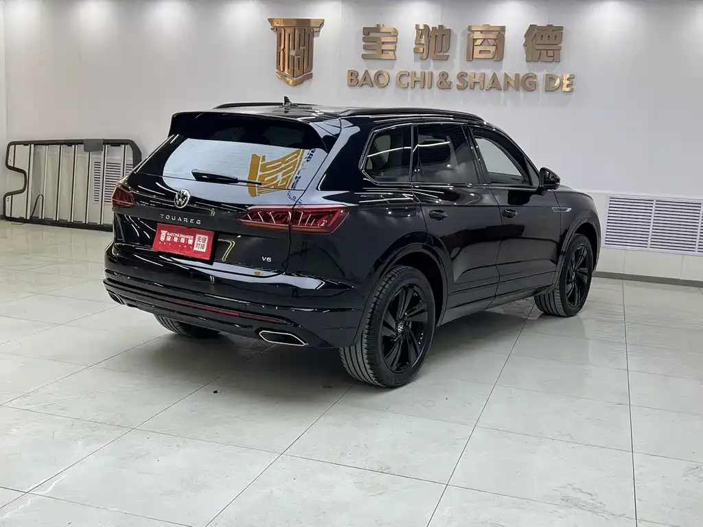 Volkswagen Touareg 2023 из CN, фото 2