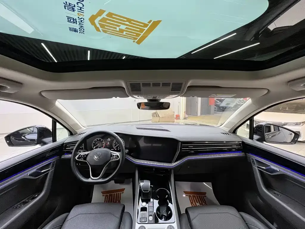 Volkswagen Touareg 2023 из CN, фото 5