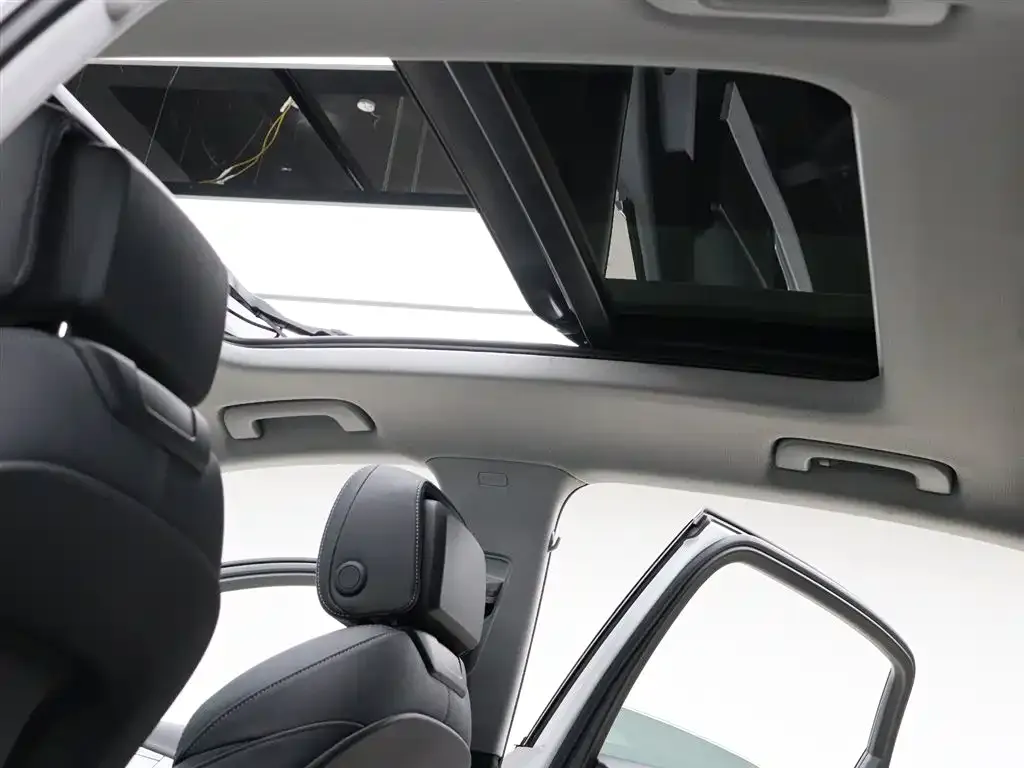 Audi A4L 2023 из CN, фото 7