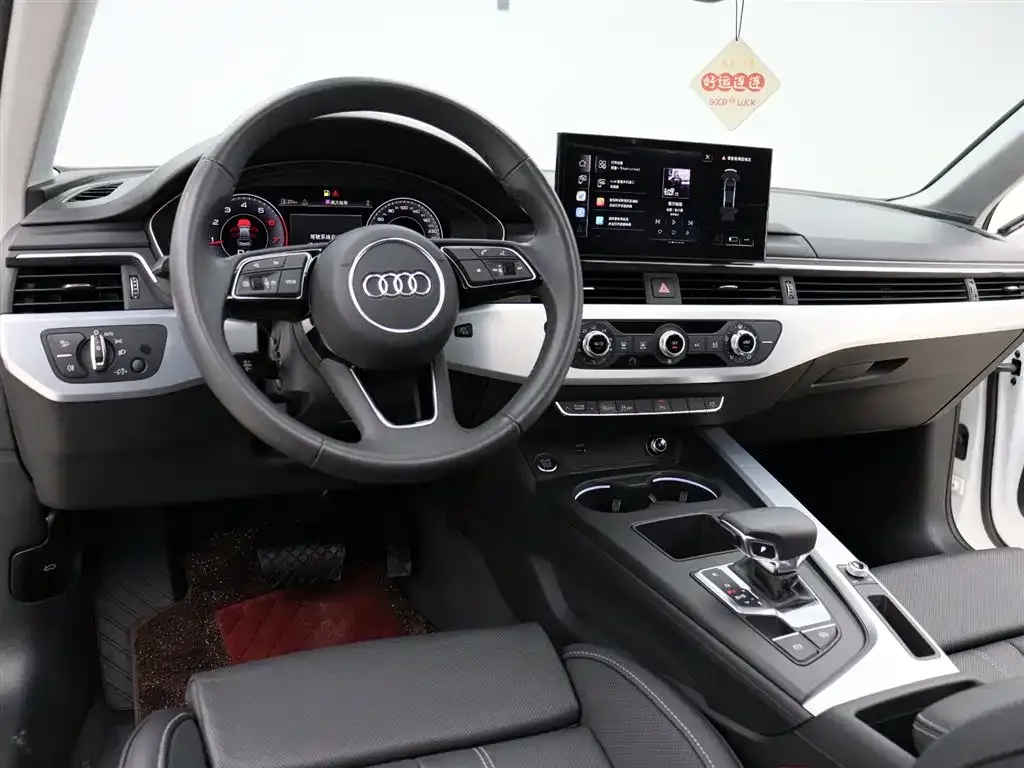 Audi A4L 2023 из CN, фото 5