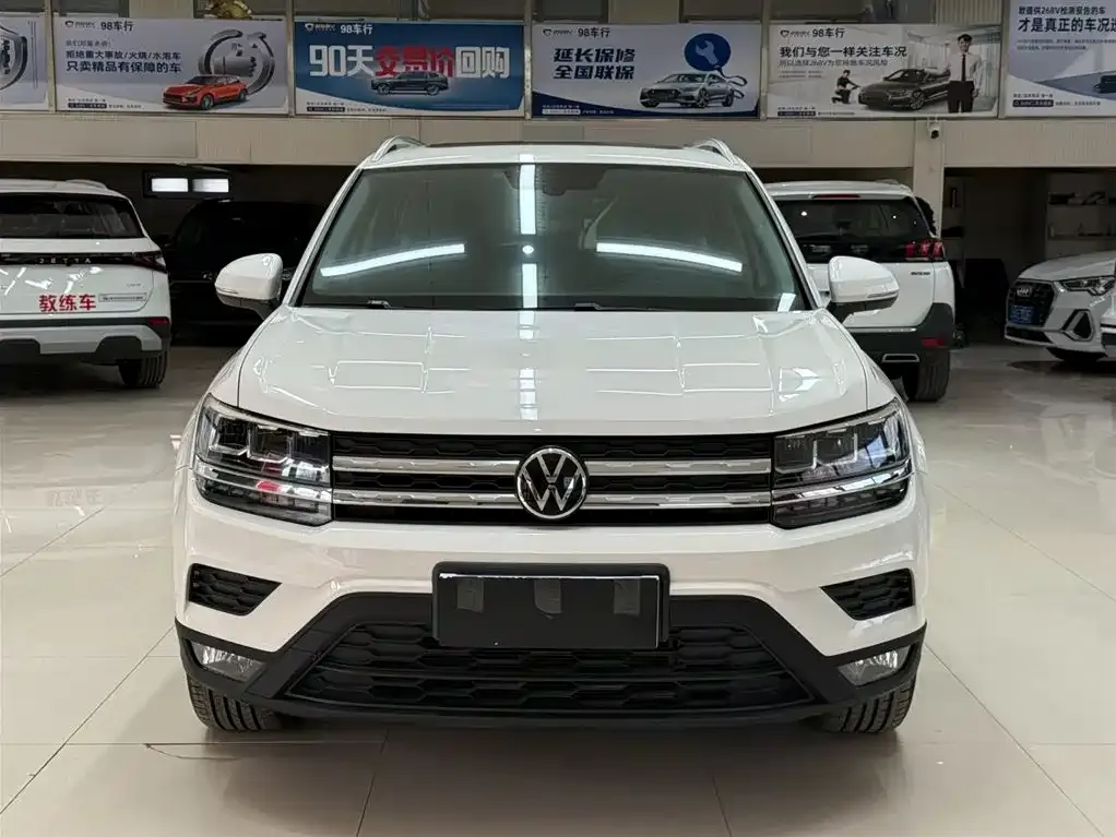 Volkswagen Tharu 2022 из CN, фото 8