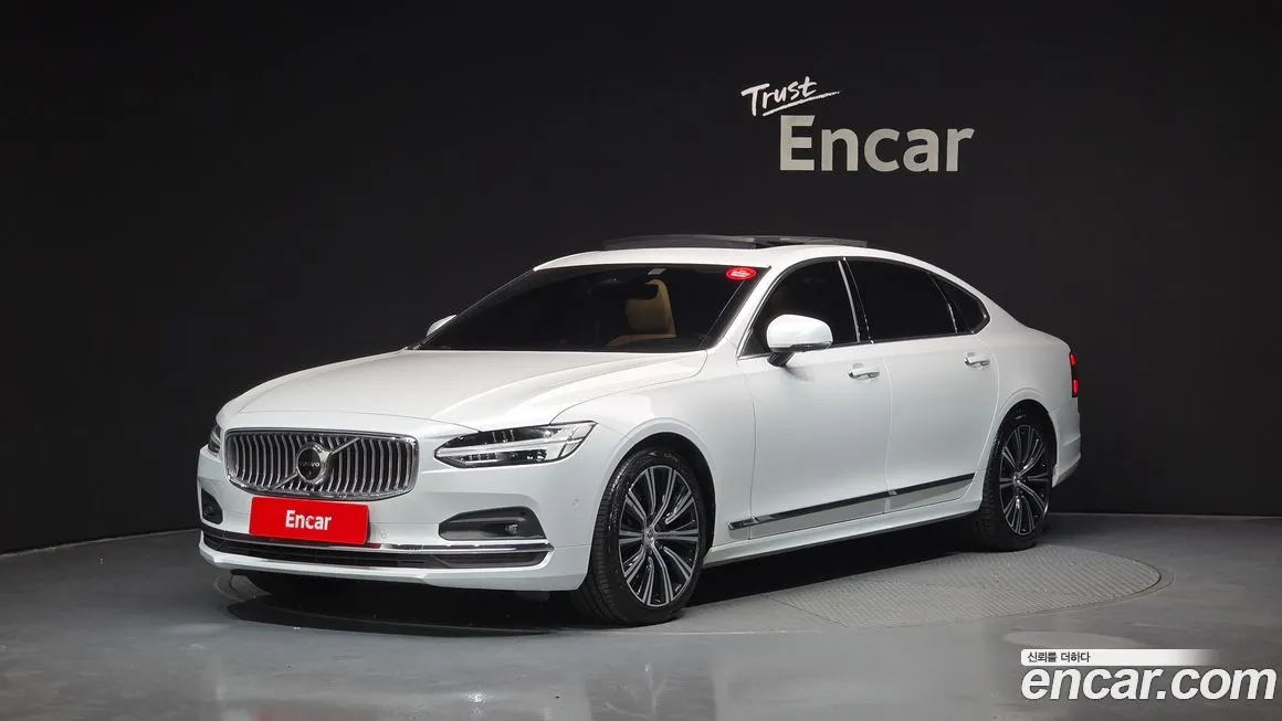Volvo S90 — фото 1