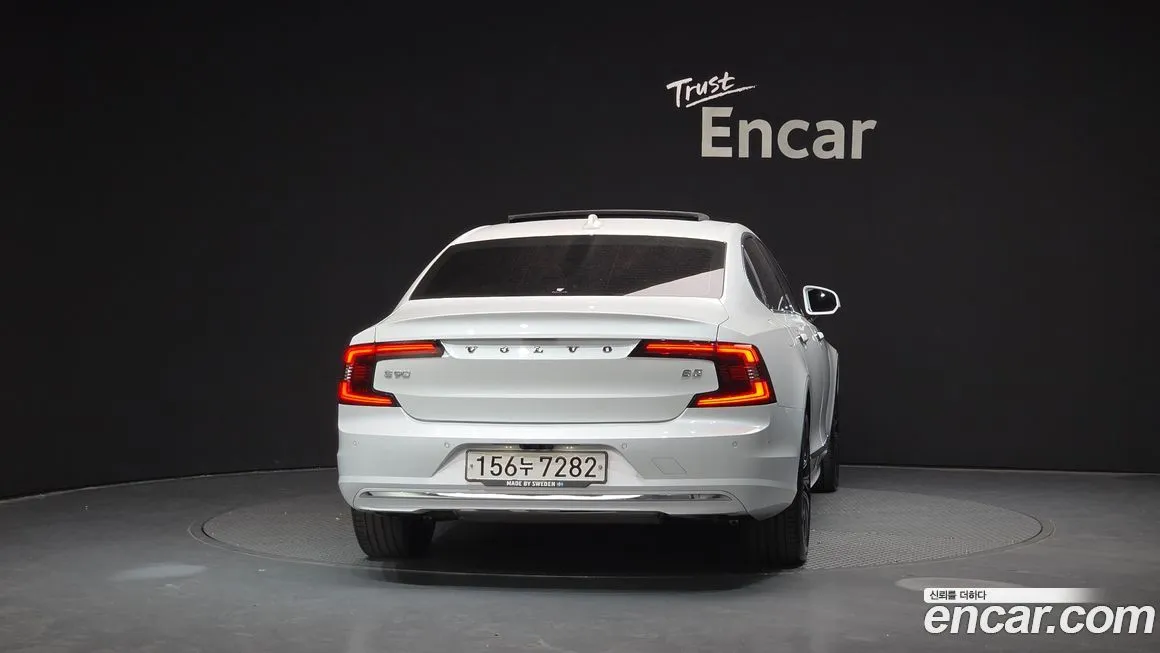 Volvo S90 — фото 4
