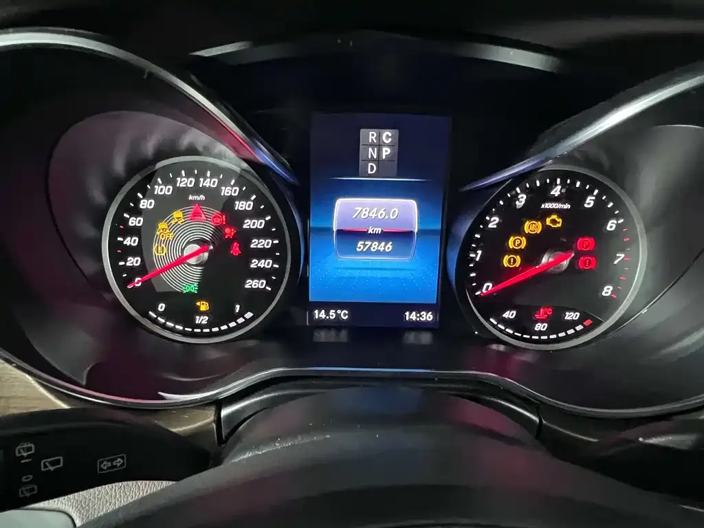 Mercedes-Benz V-Class 2023 из CN, фото 4