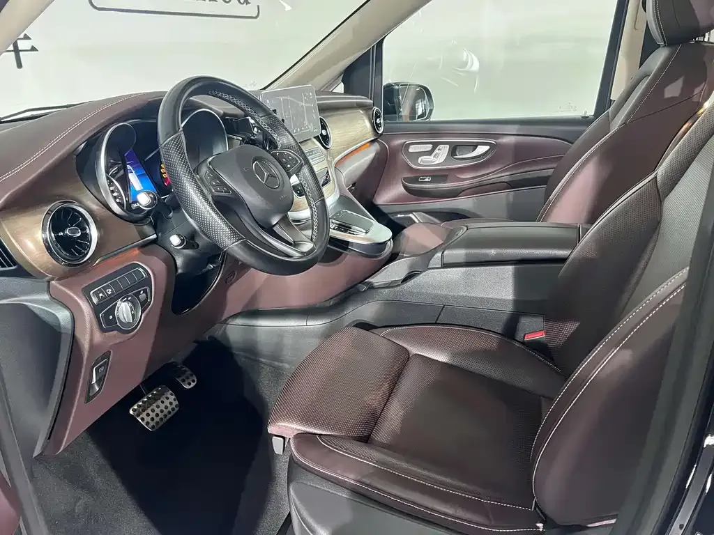 Mercedes-Benz V-Class 2023 из CN, фото 7
