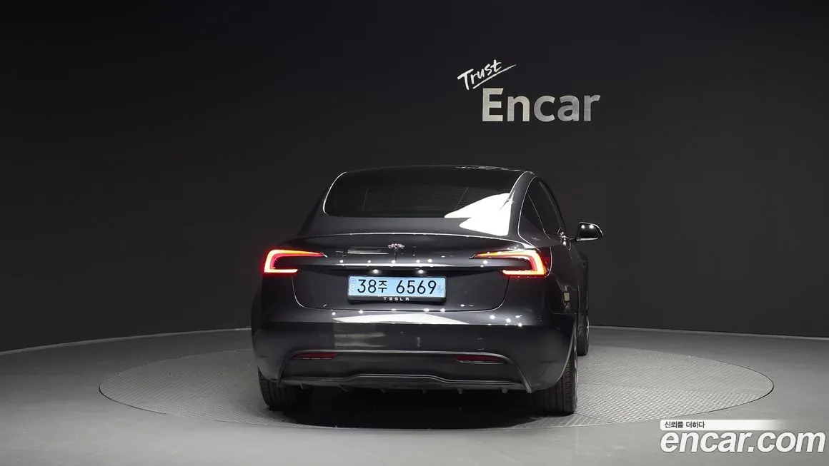 Tesla Model 3 2024 из KR, фото 4