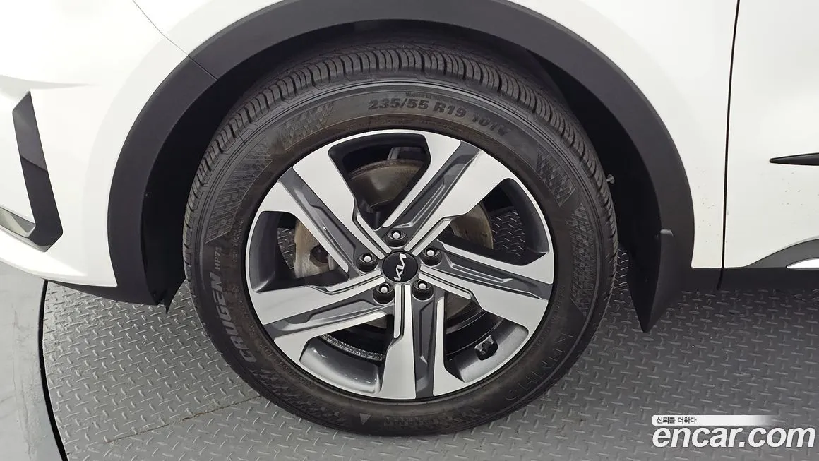 Kia Sorento — фото 5