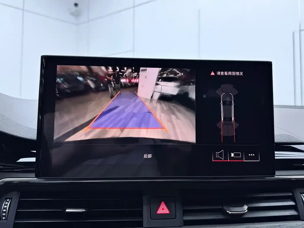 Audi A4L 2024 из CN, фото 2