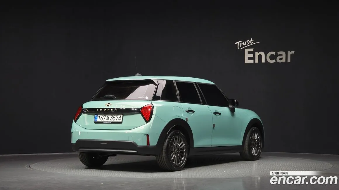 Mini Cooper 2025 из KR, фото 3