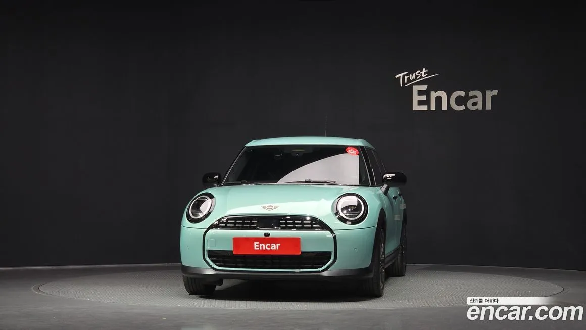 Mini Cooper 2025 из KR, фото 2