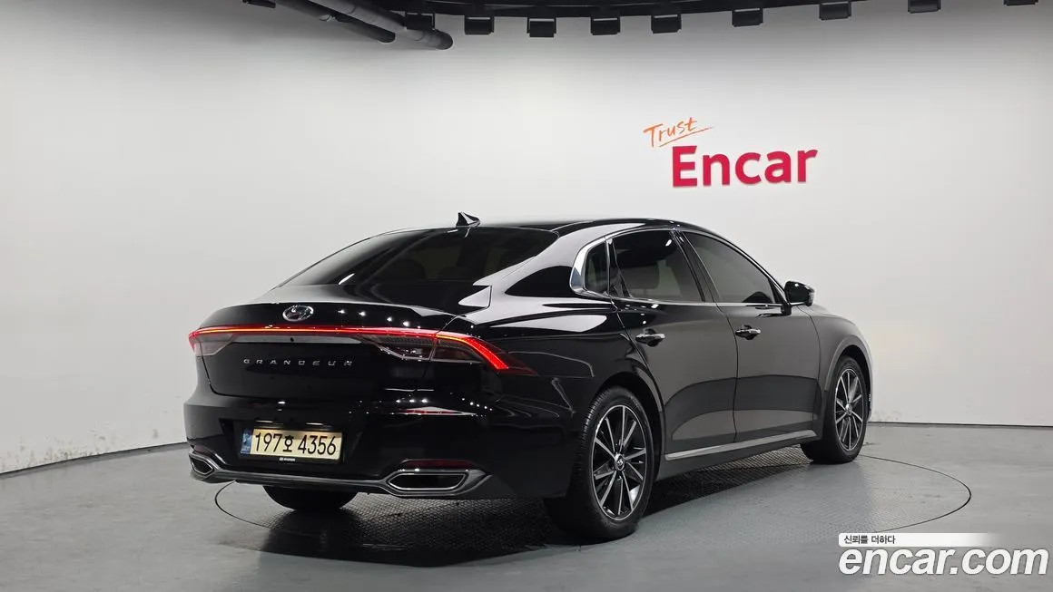 Hyundai Grandeur 2022 из KR, фото 3