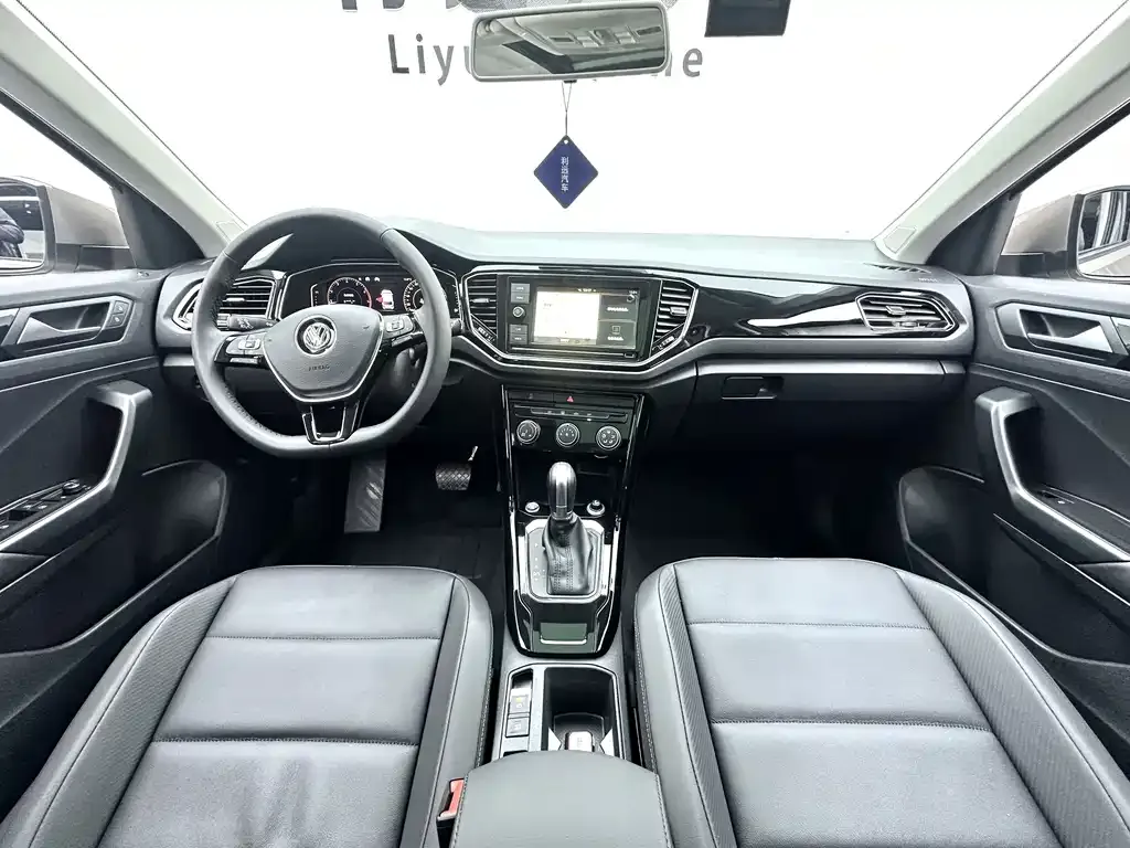 Volkswagen T-Roc 2021 из CN, фото 2