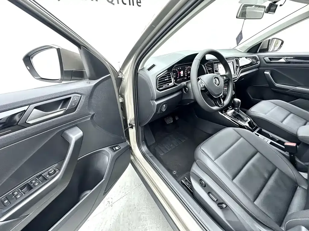 Volkswagen T-Roc 2021 из CN, фото 9