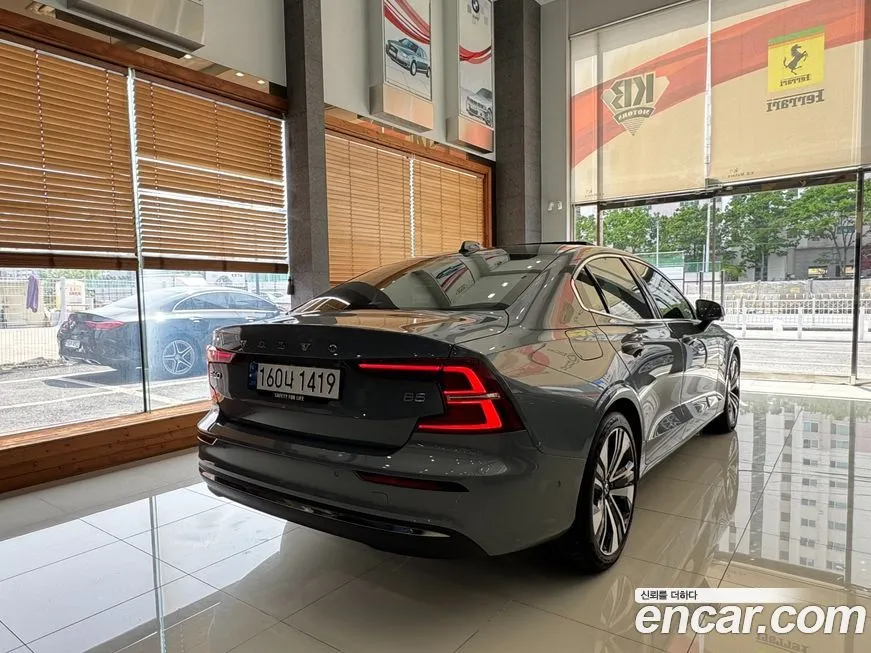 Volvo S60 2023 из KR, фото 10