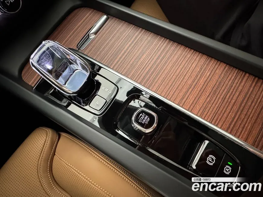Volvo S60 2023 из KR, фото 8