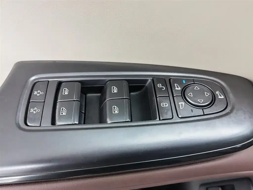 BYD Seal 07 DM-i 2025 из CN, фото 8
