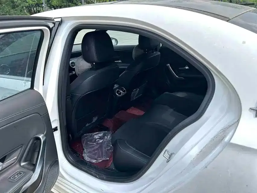 Mercedes-Benz A-Class 2023 из CN, фото 2