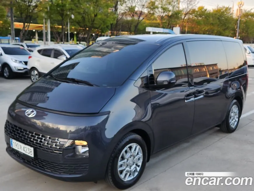 Hyundai Staria 2023 из KR, фото 2