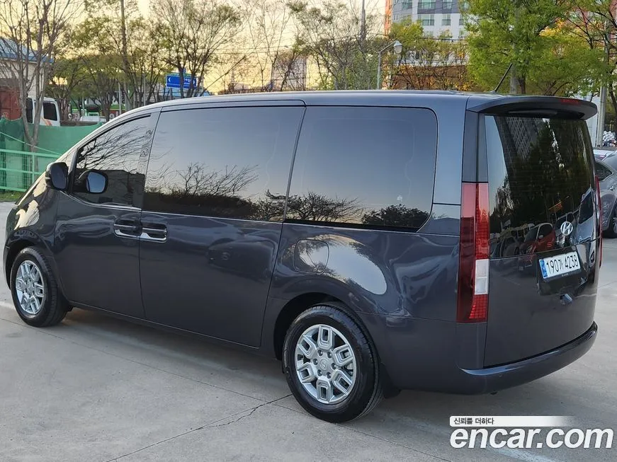 Hyundai Staria 2023 из KR, фото 9