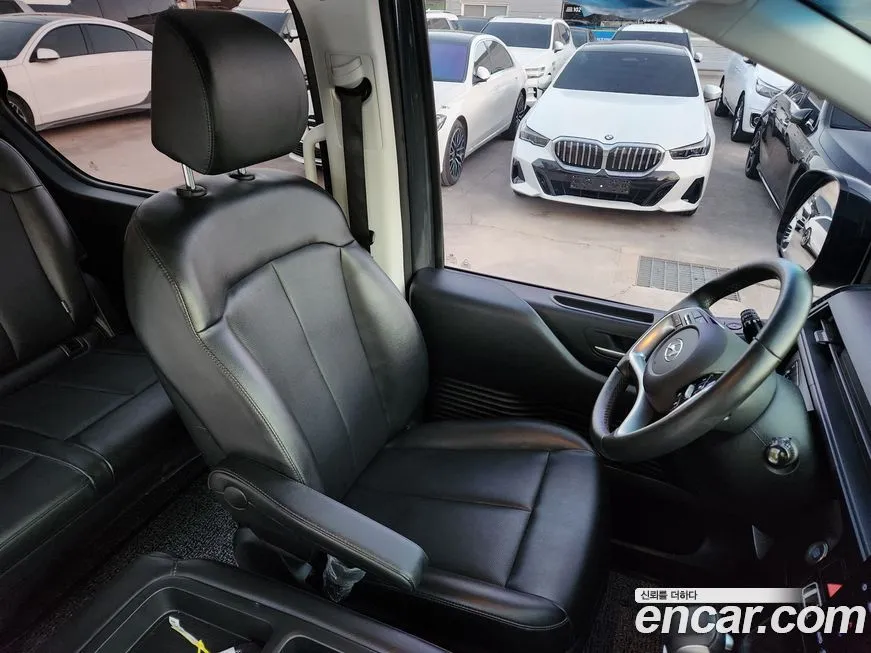 Hyundai Staria 2023 из KR, фото 4