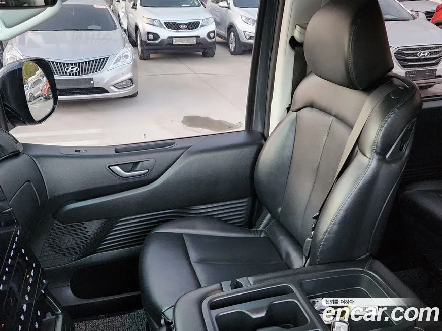 Hyundai Staria 2023 из KR, фото 8