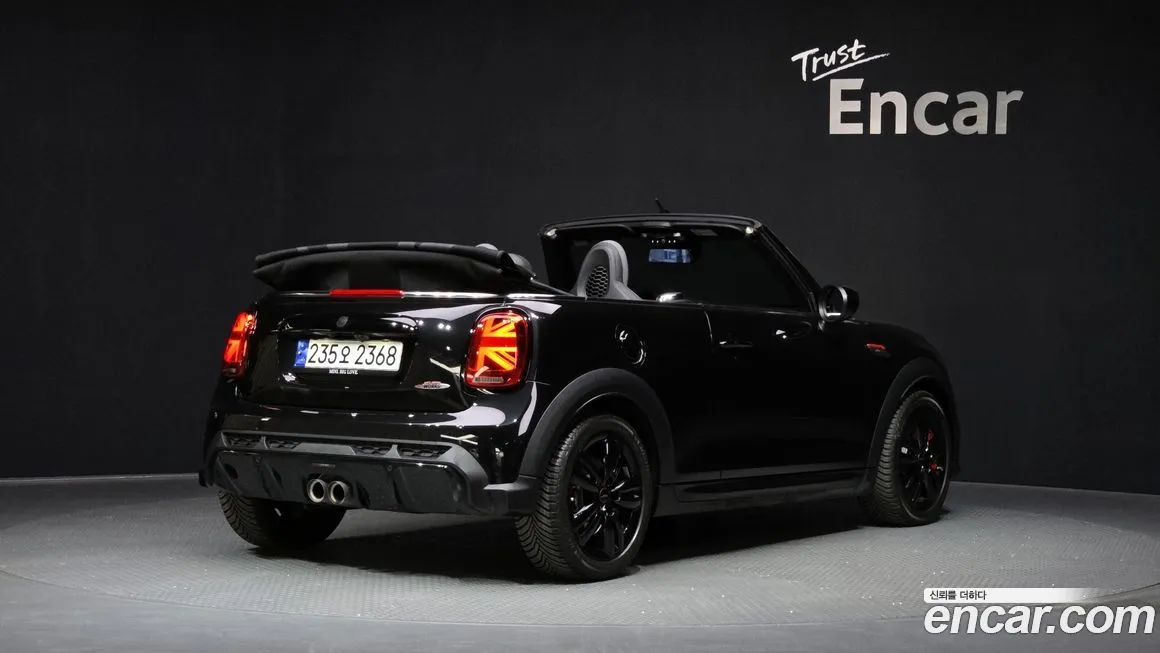 Mini Cooper Convertible 2023 из KR, фото 7