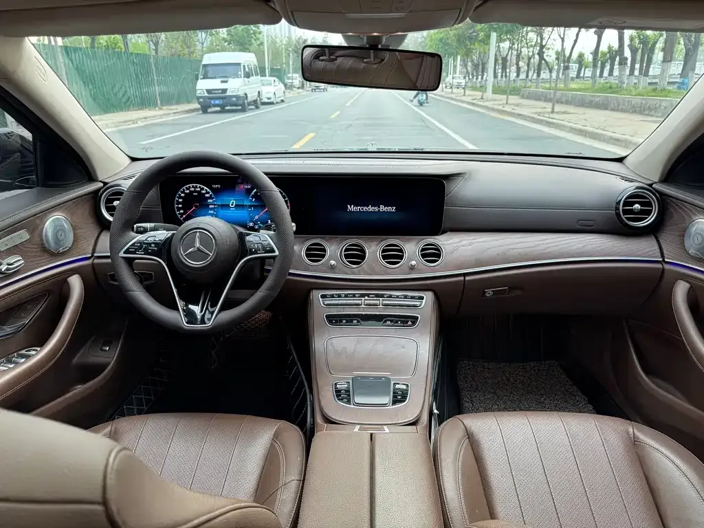 Mercedes-Benz E-Class 2021 из CN, фото 3
