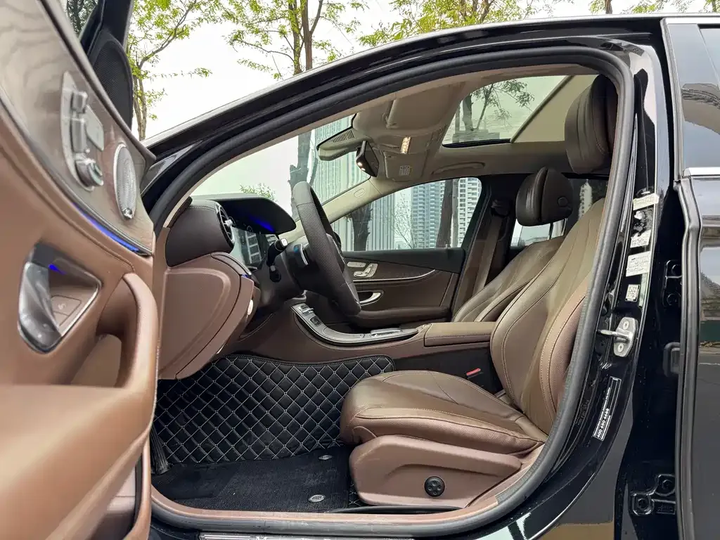 Mercedes-Benz E-Class 2021 из CN, фото 4