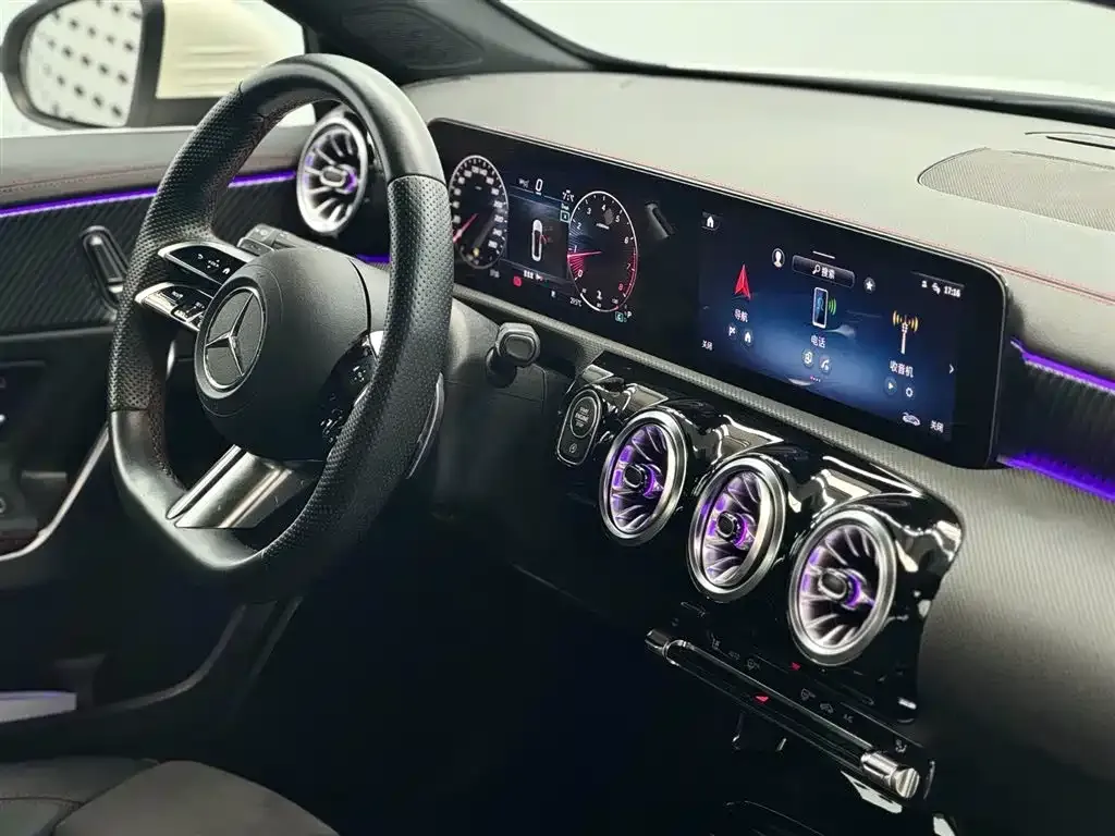 Mercedes-Benz A-Class 2023 из CN, фото 3