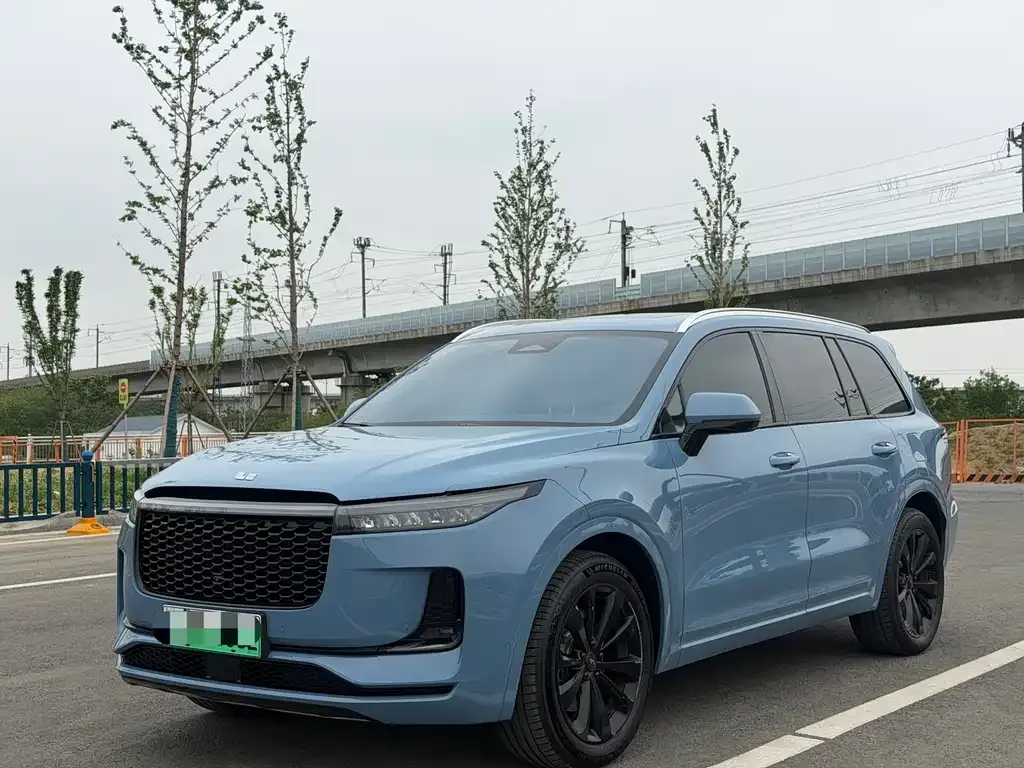 Li Auto ONE