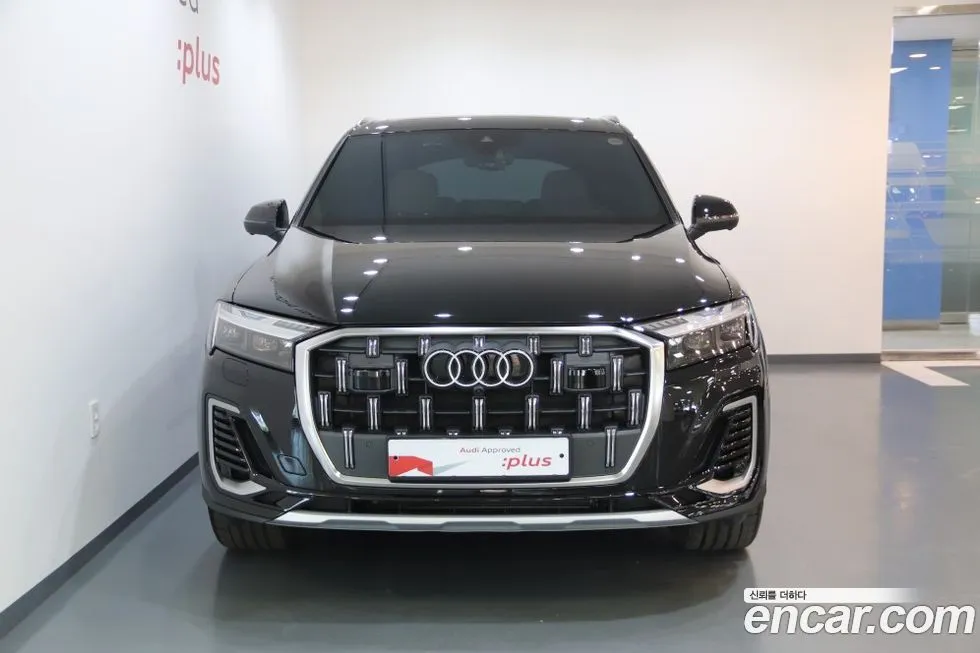 Audi Q7 2025 из KR, фото 4