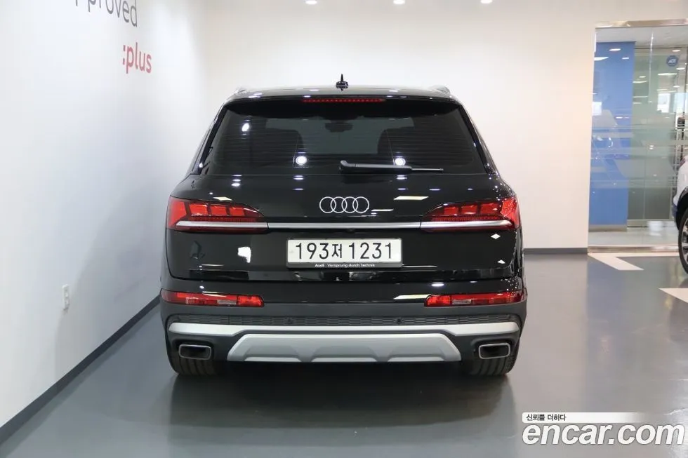 Audi Q7 2025 из KR, фото 5