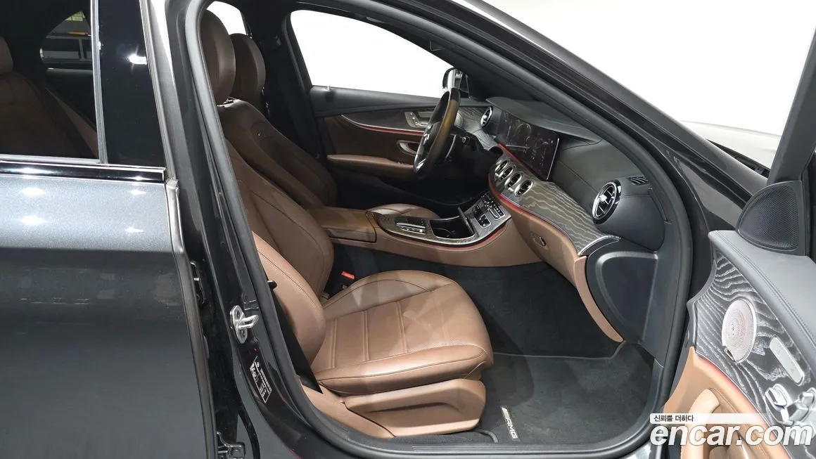 Mercedes-Benz E-Class 2023 из KR, фото 9