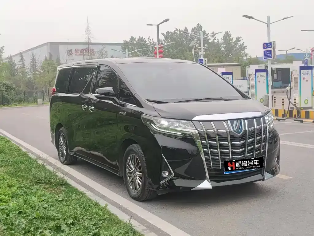 Toyota Alphard 2022 из CN, фото 4