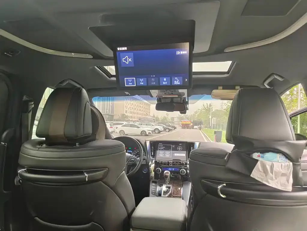 Toyota Alphard 2022 из CN, фото 2