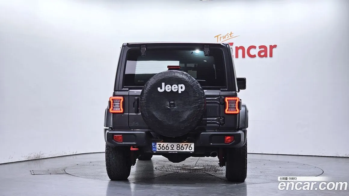 Jeep Wrangler 2023 из KR, фото 3