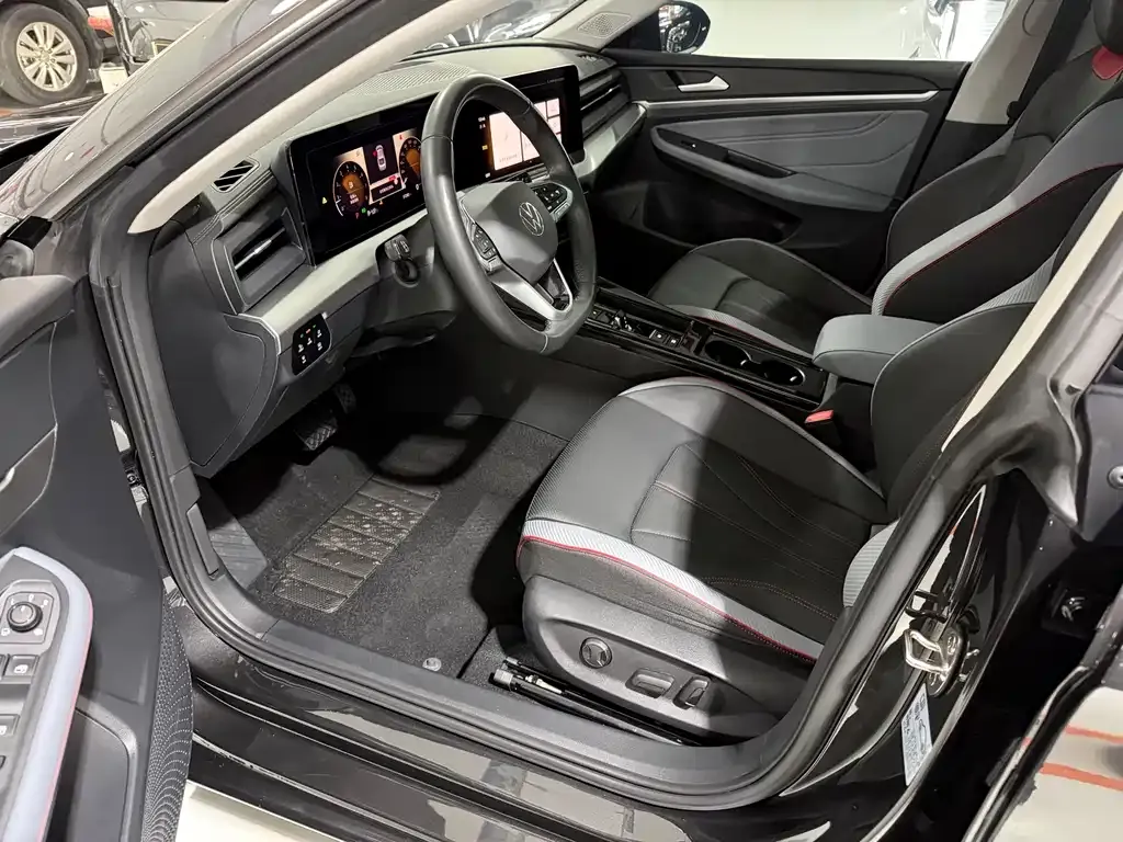 Volkswagen Lamando 2023 из CN, фото 9