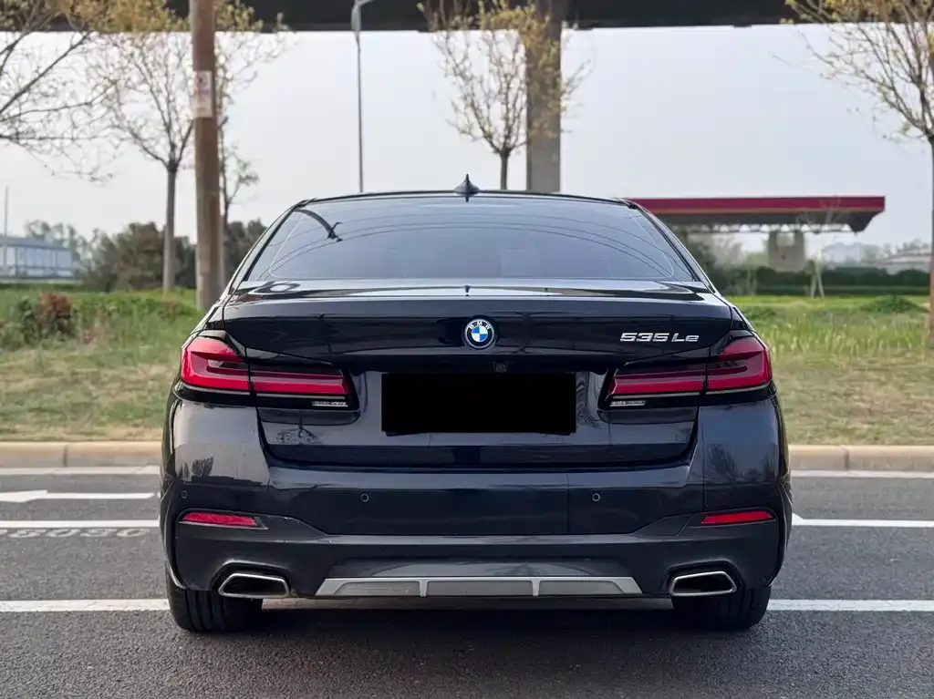 BMW 5 Series New Energy — фото 5