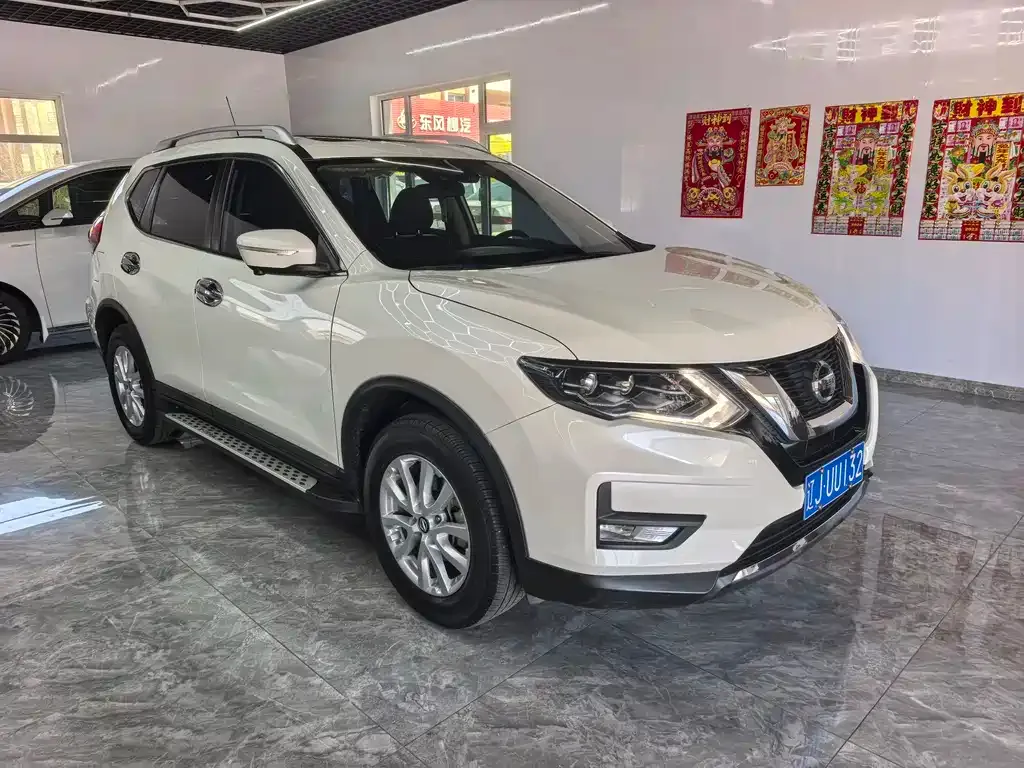 Nissan X-Trail — фото 8