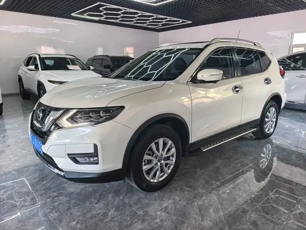 Nissan X-Trail — фото 4