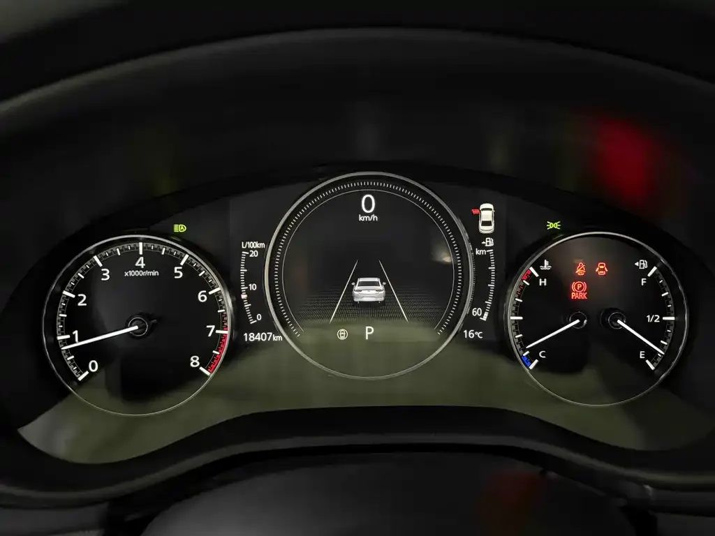 Mazda 3 Axela 2024 из CN, фото 2