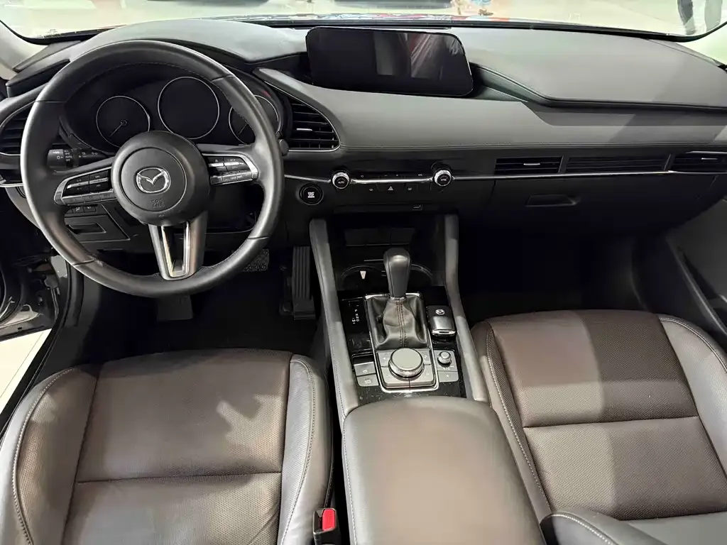 Mazda 3 Axela 2024 из CN, фото 3