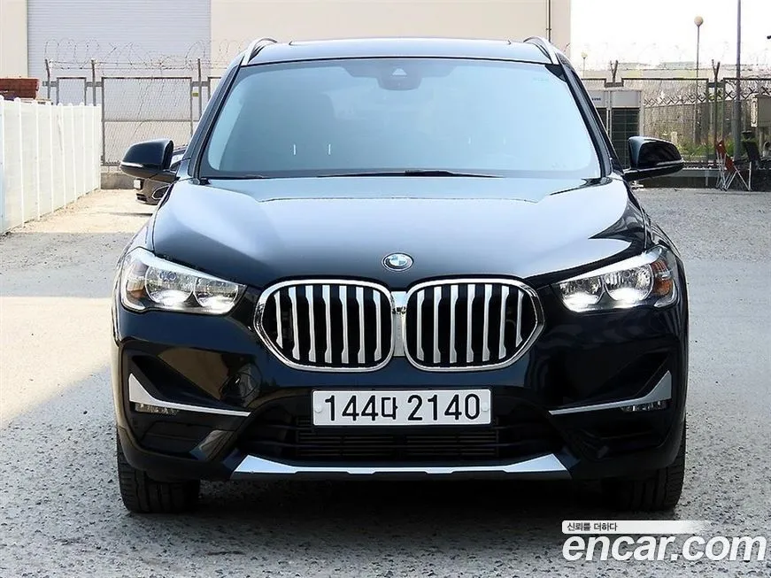 BMW X1 — фото 1