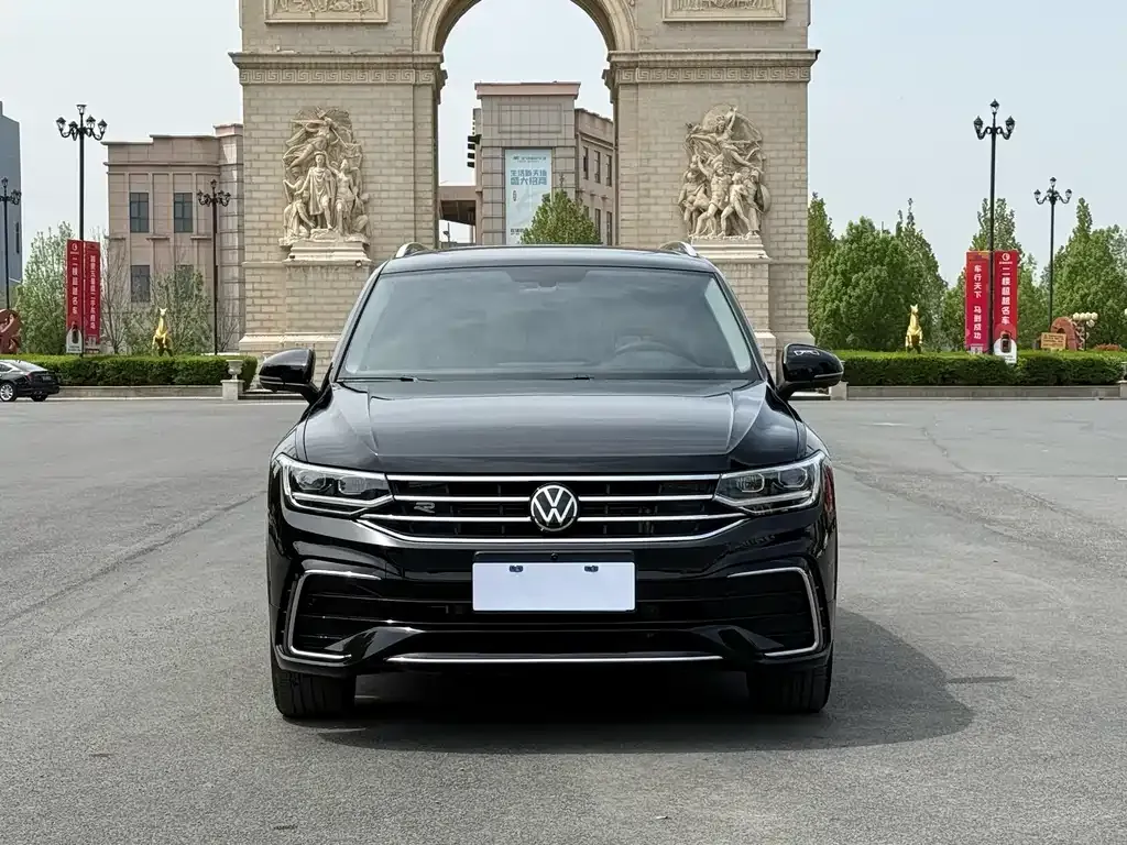 Volkswagen Tiguan L 2024 из CN, фото 6
