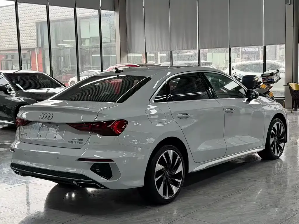 Audi A3 2023 из CN, фото 6