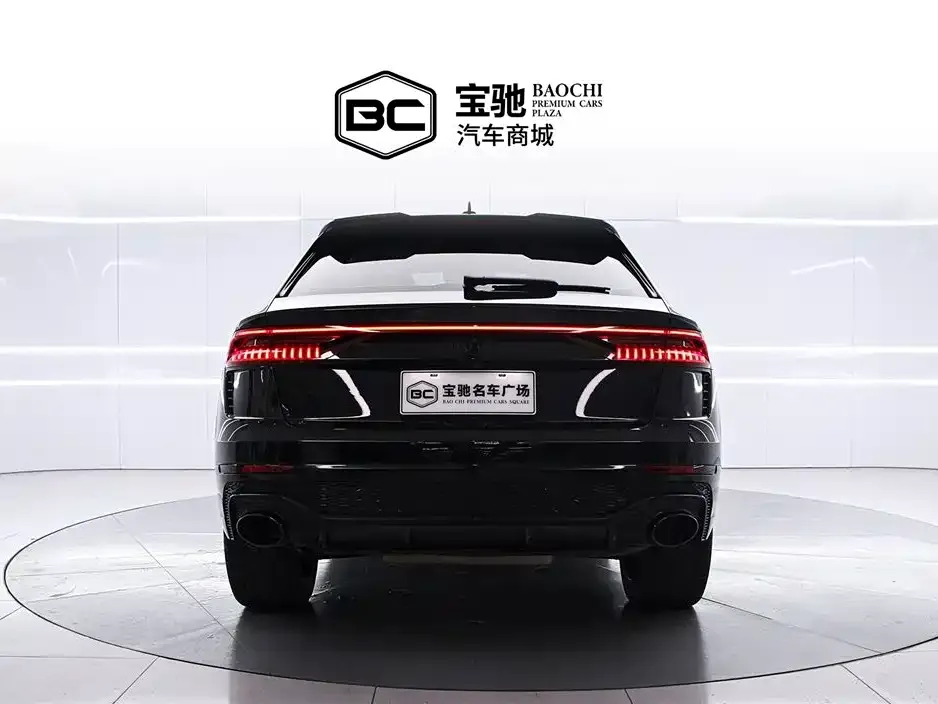 Audi Q8 2021 из CN, фото 2