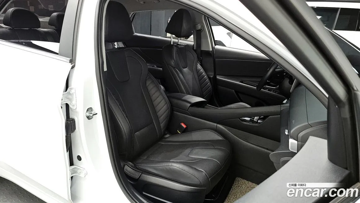 Hyundai AVANTE 2021 из KR, фото 4